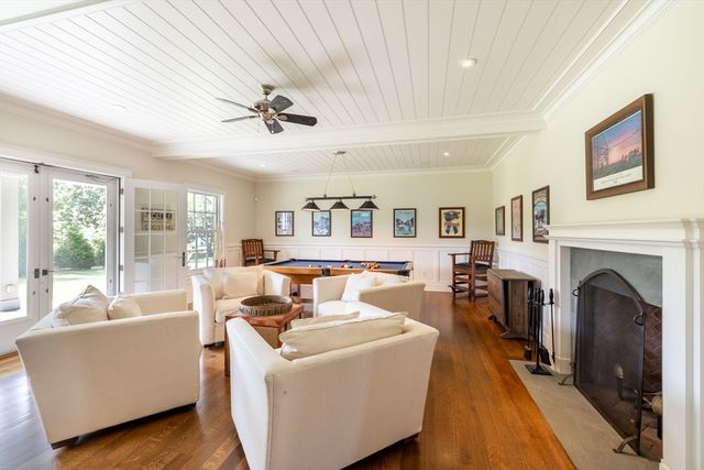 24 Katama Bay View Road, Edgartown, MA 02539