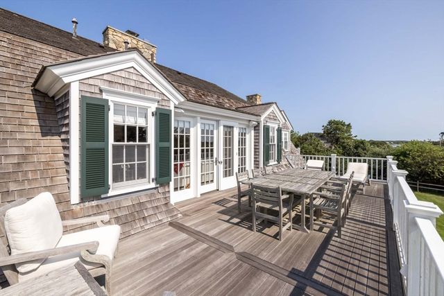 24 Katama Bay View Road, Edgartown, MA 02539
