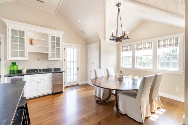 24 Katama Bay View Road, Edgartown, MA 02539