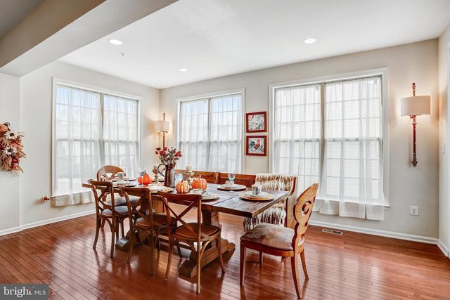 2706 SIR MICHAEL PL, Lanham, MD 20706