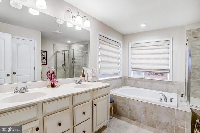 2706 SIR MICHAEL PL, Lanham, MD 20706