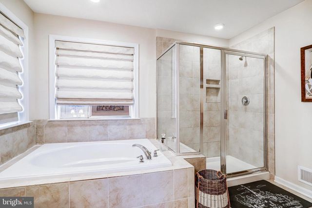 2706 SIR MICHAEL PL, Lanham, MD 20706