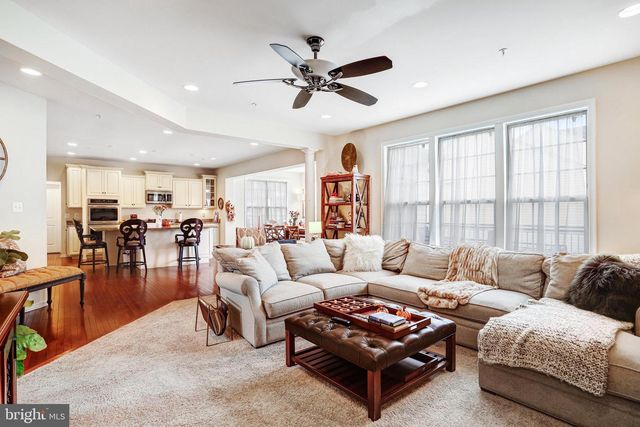 2706 SIR MICHAEL PL, Lanham, MD 20706