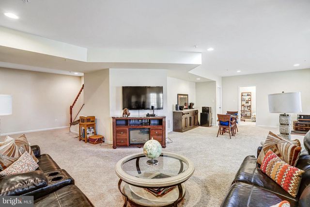 2706 SIR MICHAEL PL, Lanham, MD 20706