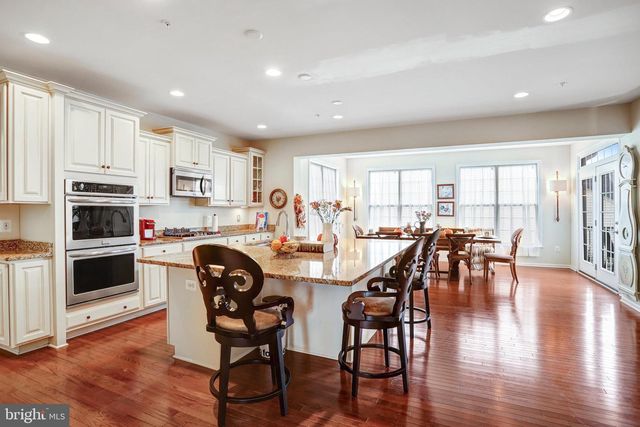 2706 SIR MICHAEL PL, Lanham, MD 20706