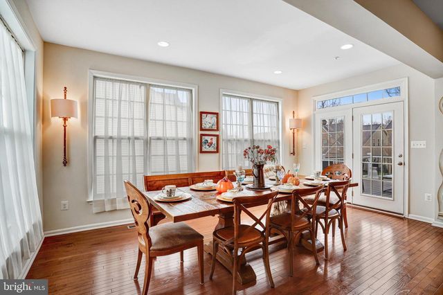 2706 SIR MICHAEL PL, Lanham, MD 20706