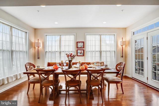 2706 SIR MICHAEL PL, Lanham, MD 20706