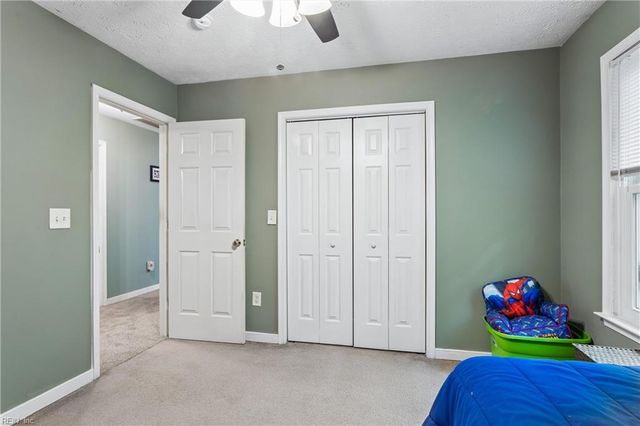 3809 Stream Dr, Gloucester, VA 23061