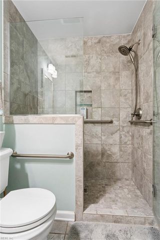 3809 Stream Dr, Gloucester, VA 23061