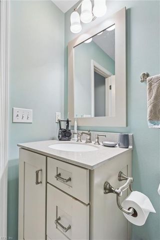 3809 Stream Dr, Gloucester, VA 23061