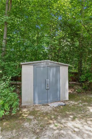 3809 Stream Dr, Gloucester, VA 23061