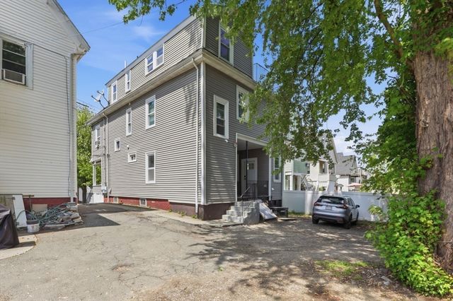 121 Glendale St 3, Everett, MA 02149