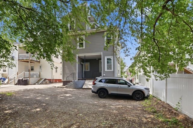 121 Glendale St 3, Everett, MA 02149