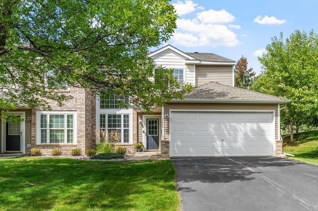 2836 Coach Court, Chanhassen, MN 55317