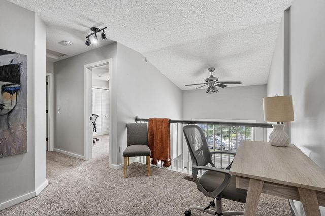 2836 Coach Court, Chanhassen, MN 55317