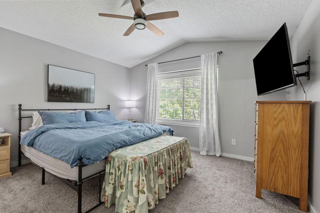 2836 Coach Court, Chanhassen, MN 55317