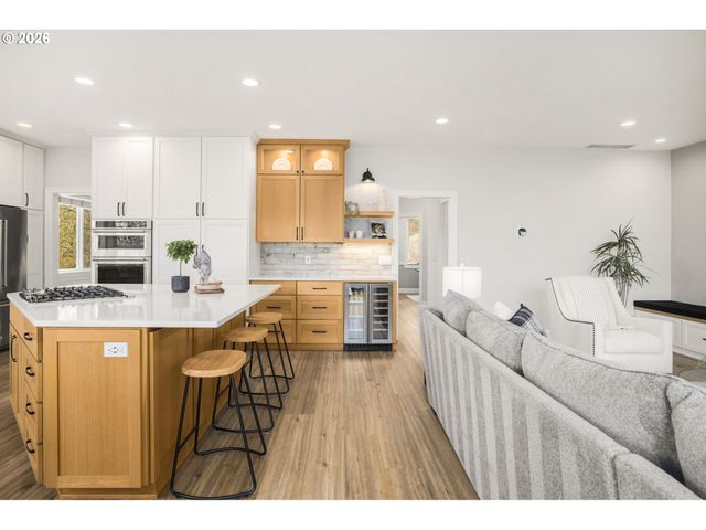 12939 Sw RIDGEFIELD Ln, Portland, OR 97223