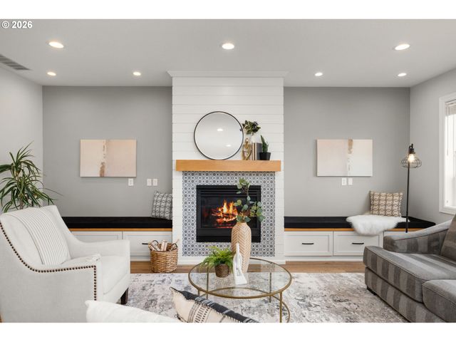 12939 Sw RIDGEFIELD Ln, Portland, OR 97223