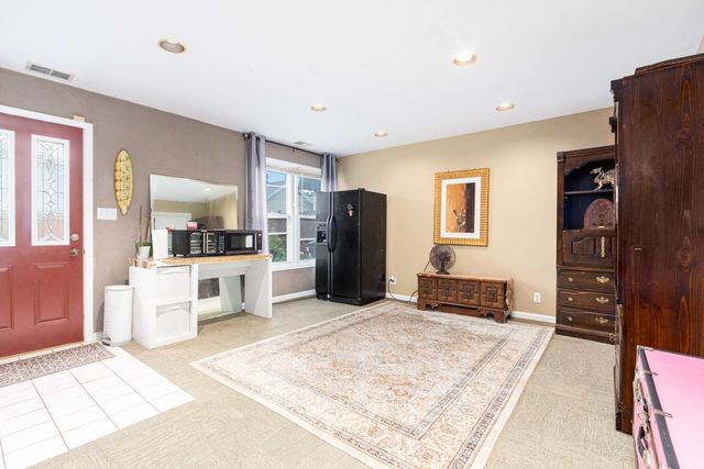 148 Newport Drive, Bolingbrook, IL 60440