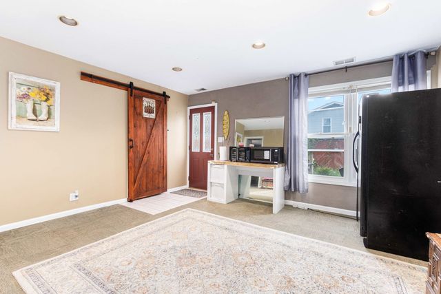 148 Newport Drive, Bolingbrook, IL 60440