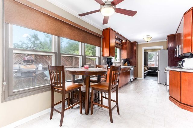 148 Newport Drive, Bolingbrook, IL 60440