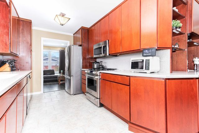 148 Newport Drive, Bolingbrook, IL 60440