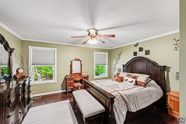 2625 SE Mercury AVE, Topeka, KS 66605