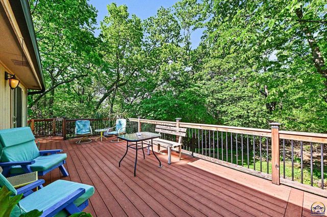 2625 SE Mercury AVE, Topeka, KS 66605