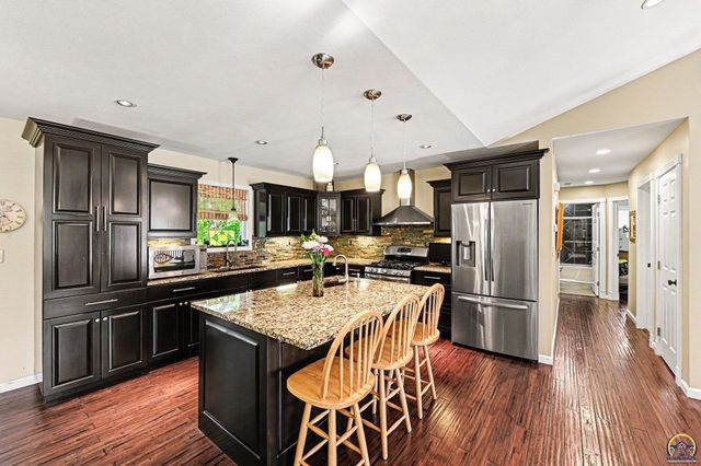 2625 SE Mercury AVE, Topeka, KS 66605