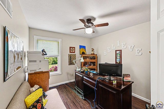 2625 SE Mercury AVE, Topeka, KS 66605