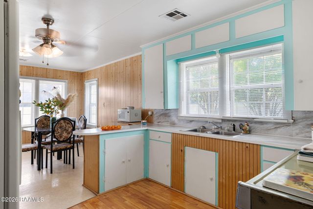 7691 S I-49 Service Road, Opelousas, LA 70570