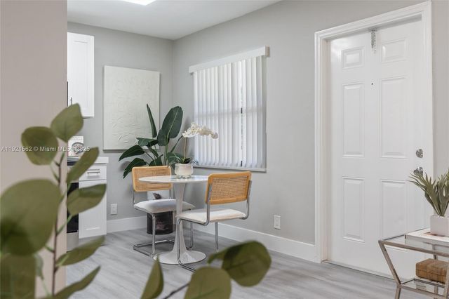 1350 NE 5th Ter 11, Fort Lauderdale, FL 33304