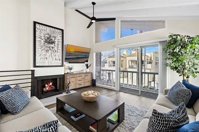 222 20th, Newport Beach, CA 92663