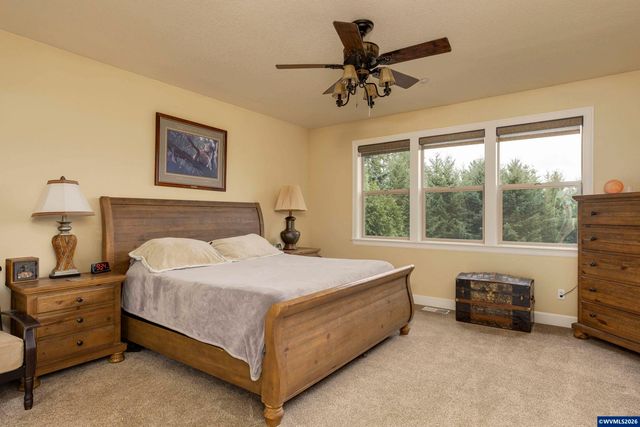 5101 NW Paradise Dr, Forest Grove, OR 97116
