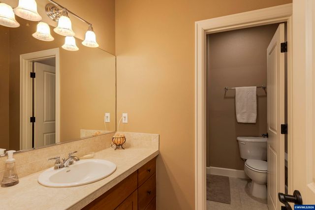 5101 NW Paradise Dr, Forest Grove, OR 97116