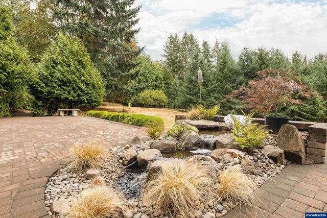 5101 NW Paradise Dr, Forest Grove, OR 97116