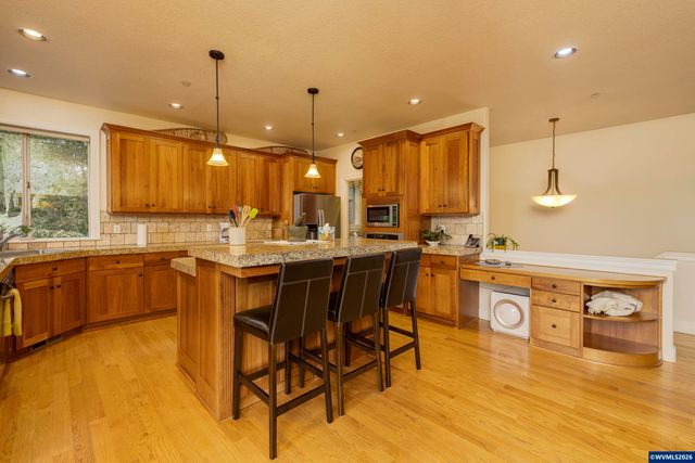 5101 NW Paradise Dr, Forest Grove, OR 97116