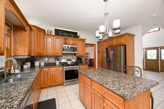 227 Saint Leonards Lane, Cranberry Twp, PA 16066