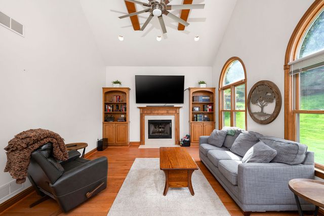 227 Saint Leonards Lane, Cranberry Twp, PA 16066