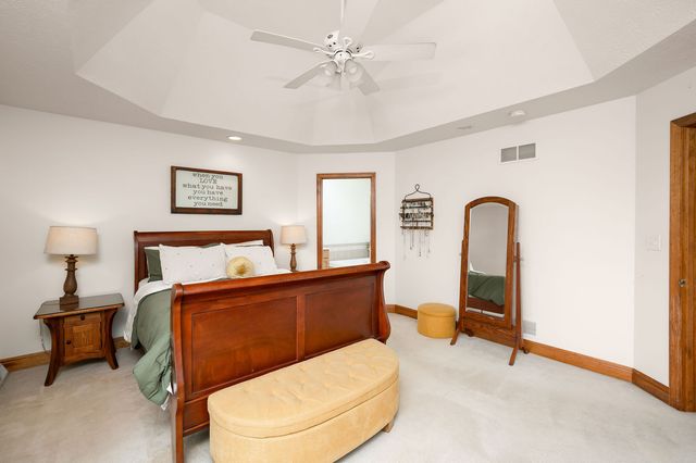 227 Saint Leonards Lane, Cranberry Twp, PA 16066