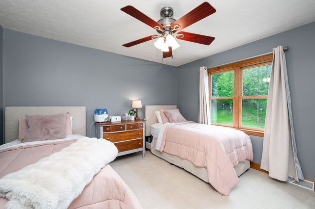 227 Saint Leonards Lane, Cranberry Twp, PA 16066
