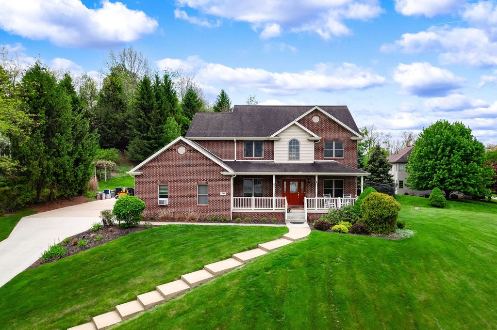 227 Saint Leonards Lane, Cranberry Twp, PA 16066