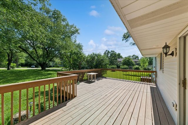 61 Miller Road, Lake Zurich, IL 60047