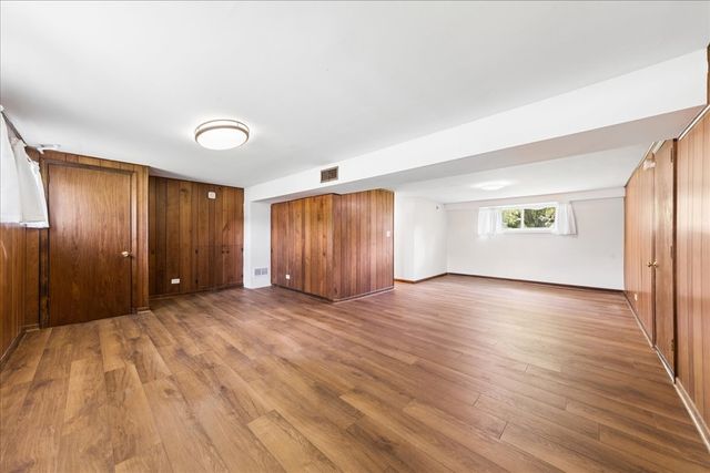 61 Miller Road, Lake Zurich, IL 60047