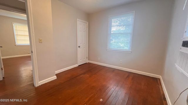 1725 SEMINARY Street, Jacksonville, FL 32209