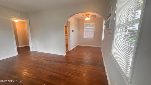 1725 SEMINARY Street, Jacksonville, FL 32209