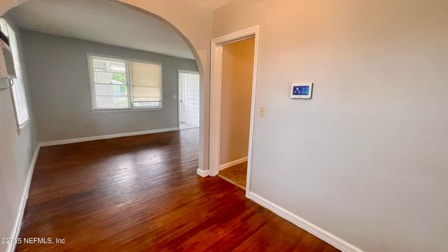 1725 SEMINARY Street, Jacksonville, FL 32209