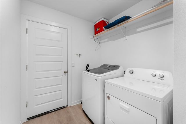 982 Emerald Street, Prairie Grove, AR 72753