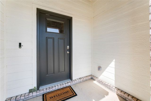 982 Emerald Street, Prairie Grove, AR 72753