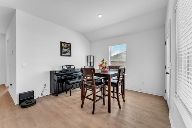 982 Emerald Street, Prairie Grove, AR 72753